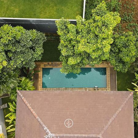 Oyama City View Villa 4 Bedrooms With A Private Swimming Pool Bandung Kültér fotó