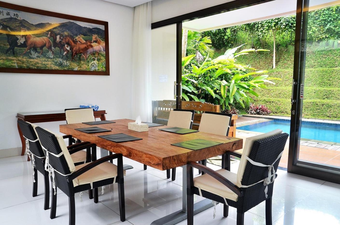 Oyama City View Villa 4 Bedrooms With A Private Swimming Pool Bandung Kültér fotó