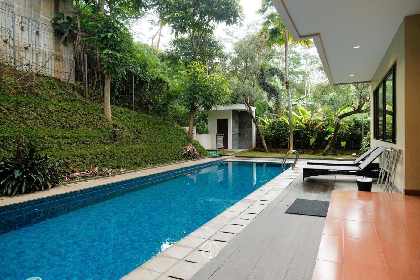 Oyama City View Villa 4 Bedrooms With A Private Swimming Pool Bandung Kültér fotó